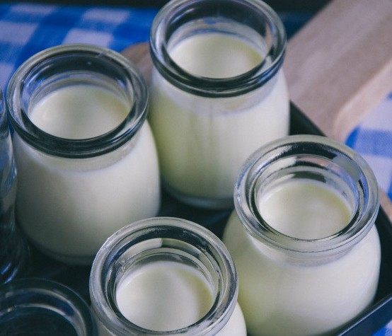 乳酪布丁,150℃ 水浴法 30-40分钟,插入牙签能立住,闷1小时,之后冷藏一晚上,就可以享用啦。