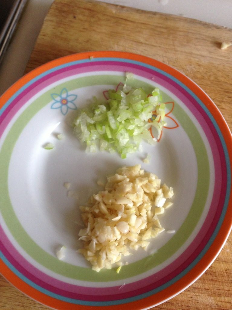 虾仁冬瓜,<a style='color:red;display:inline-block;' href='/shicai/ 3250'>葱</a>蒜切末