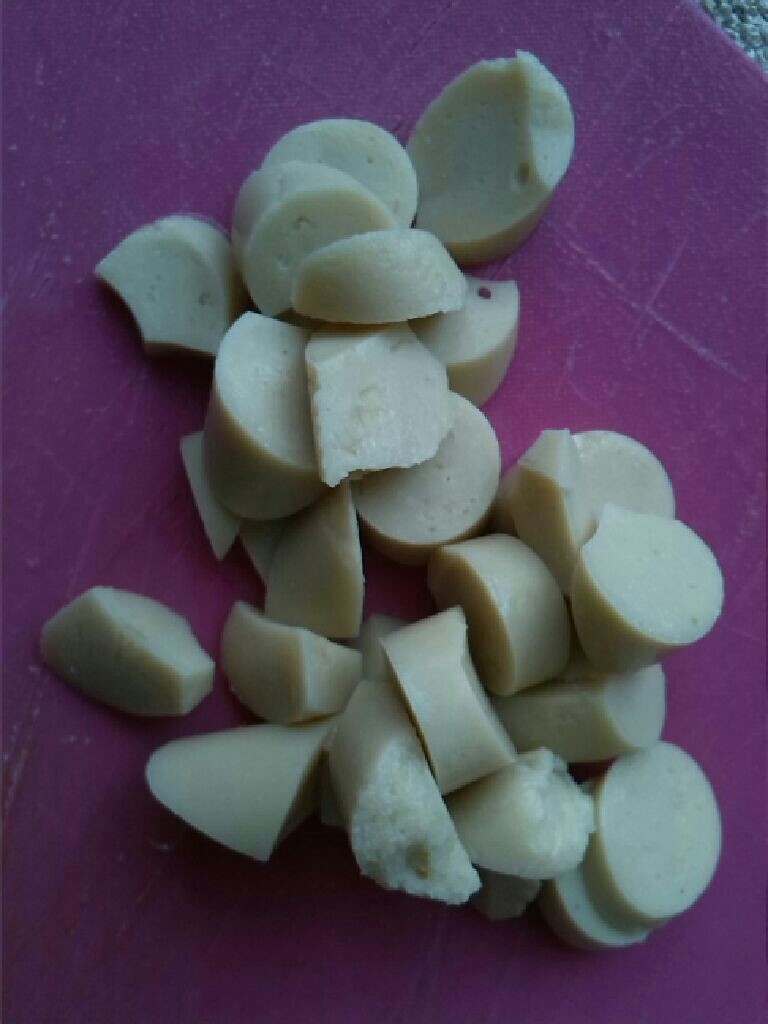 约等于土豆泥,将火腿切丁