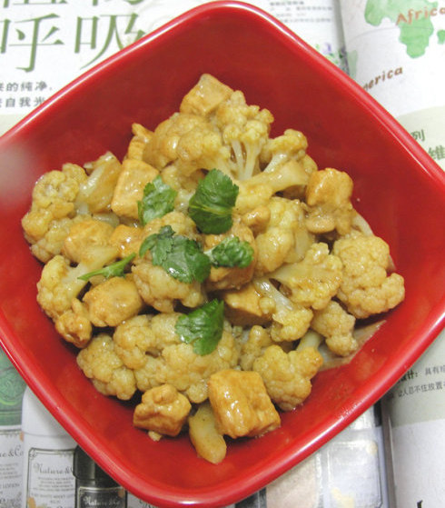 咖喱鸡肉炒菜花