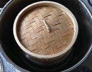 粉蒸牛肉,入蒸锅上汽后蒸约30分钟左右。