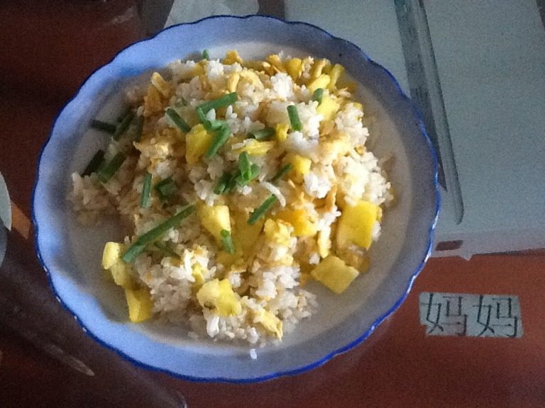 菠萝炒饭