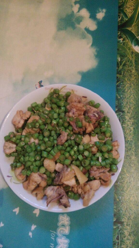 豆角炒鸡肉