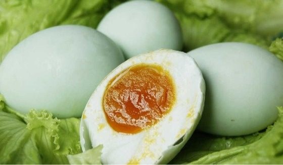 油黄咸鸭蛋,大功告成!