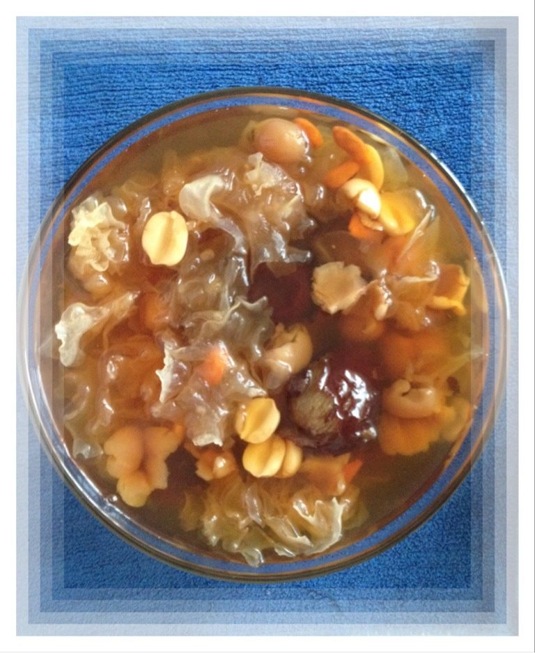 红枣，桂圆，莲子，枸杞汤