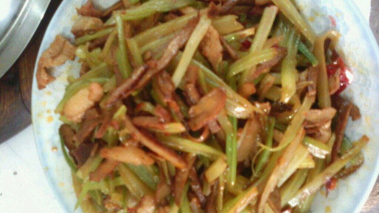 芹菜炒香干