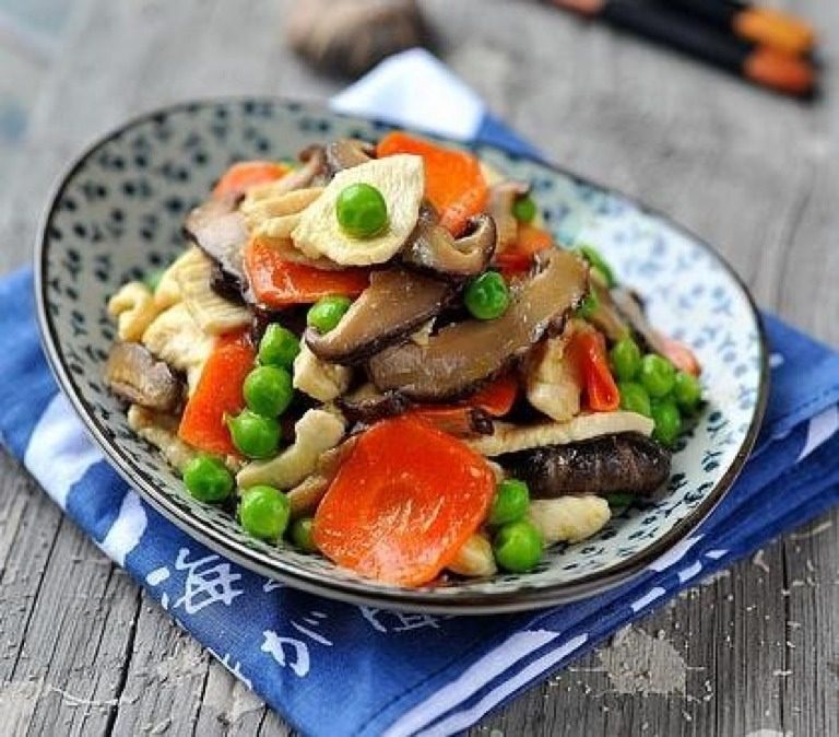 香菇鸡片