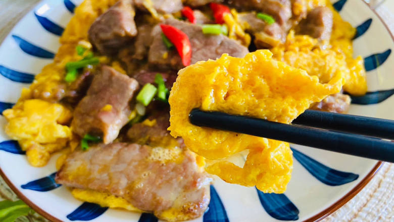 滑蛋牛肉,蛋香浓郁