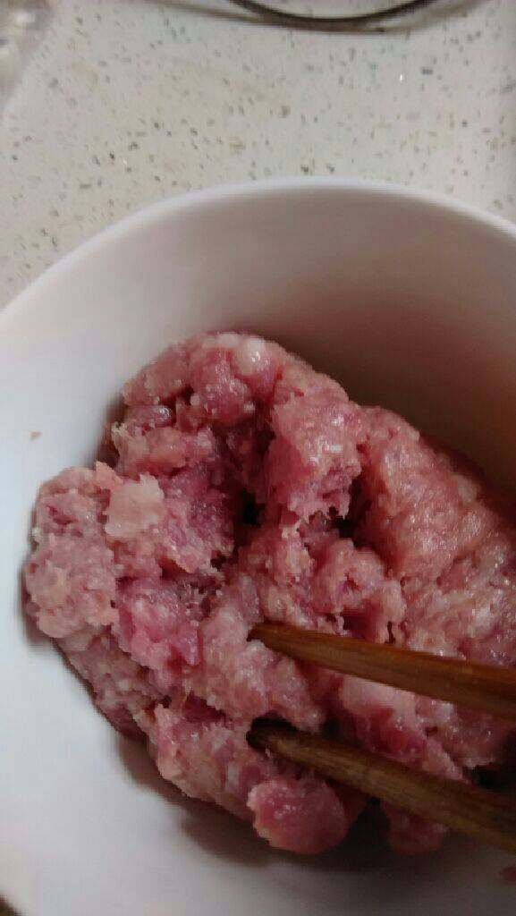荔枝蒸肉饼,<a style='color:red;display:inline-block;' href='/shicai/ 965'>前腿肉</a>剁成泥