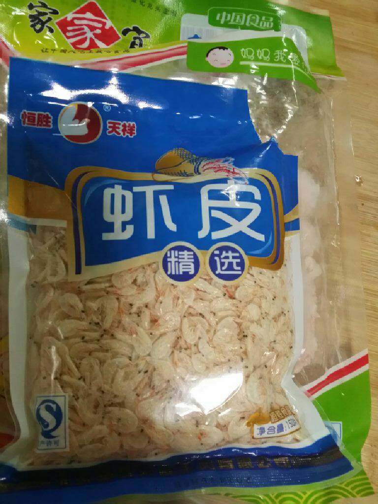 鸡蛋紫菜粥,<a style='color:red;display:inline-block;' href='/shicai/ 273'>紫菜</a>只是提味的，可放可不放，虾皮也是