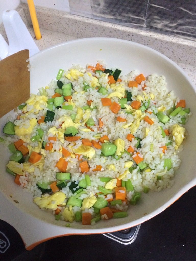 屁狗的心情炒饭