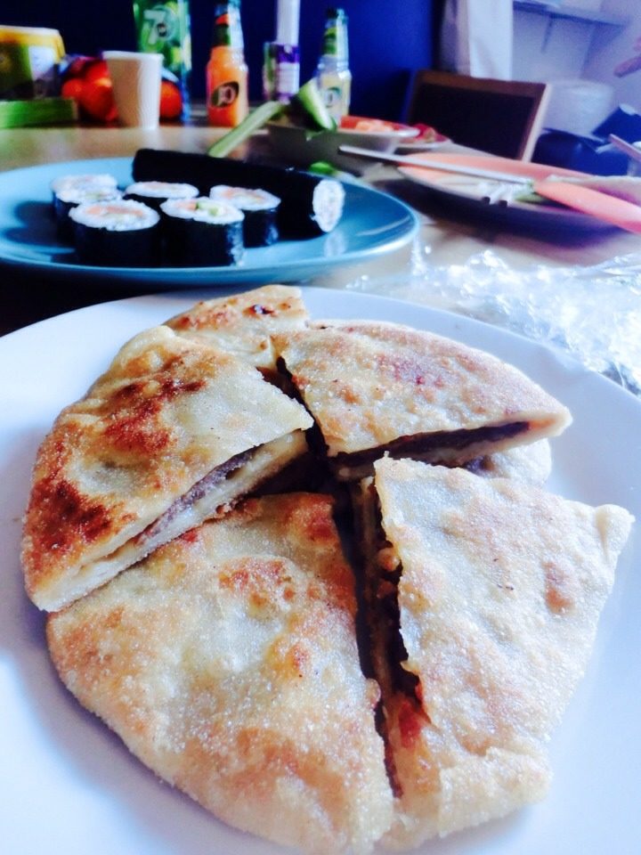 洛氏新煮义--香菇牛肉馅饼,完成,还有肉汁哦~