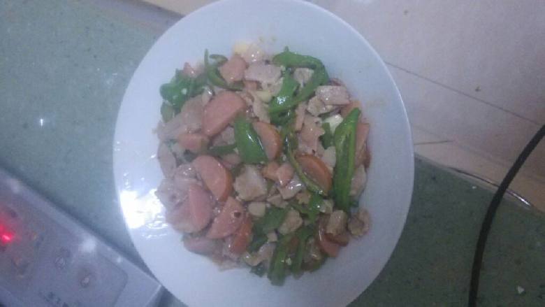 香肠尖椒炒肉