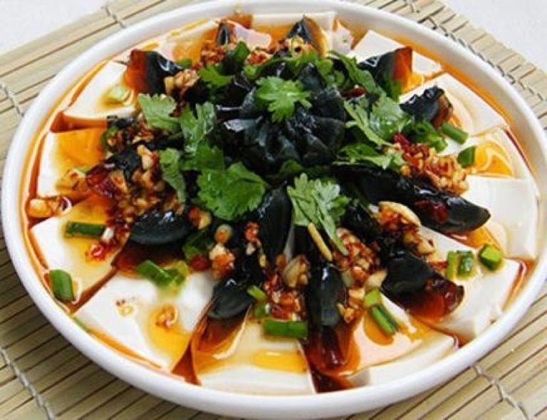皮蛋拌豆腐