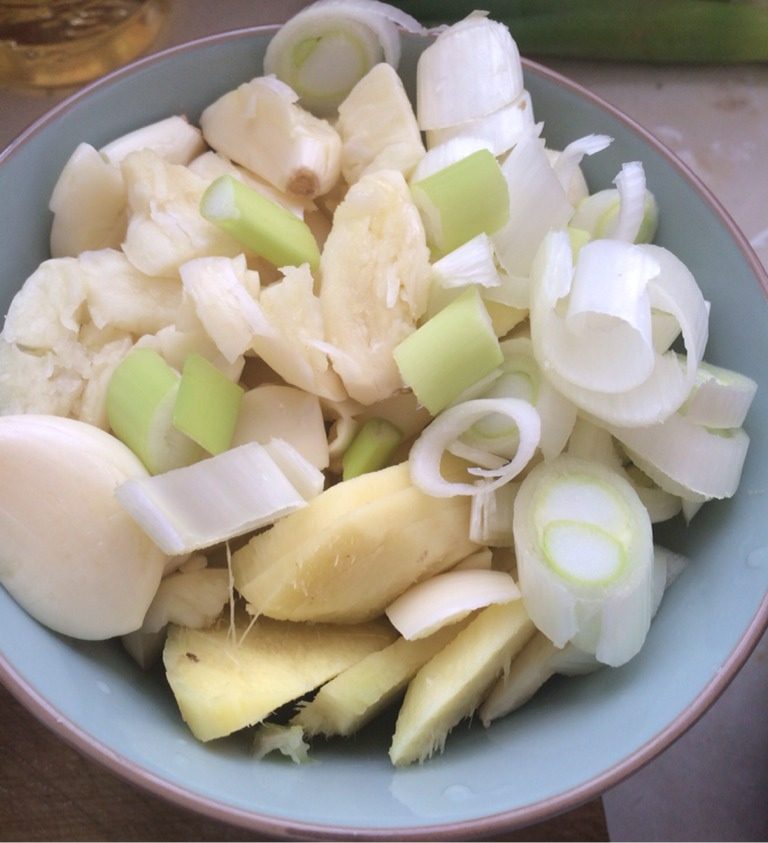 秘制麻辣口味虾,如图