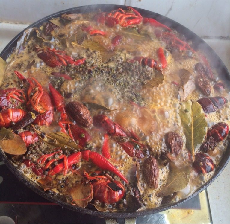 秘制麻辣口味虾,如图