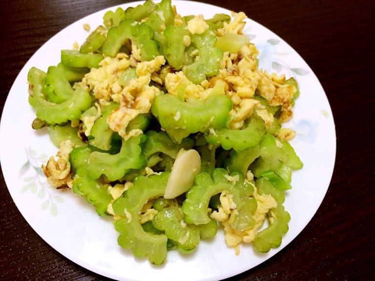 苦瓜炒鸡蛋