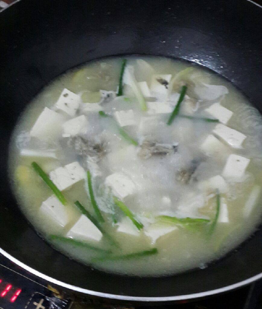 豆腐鱼头汤