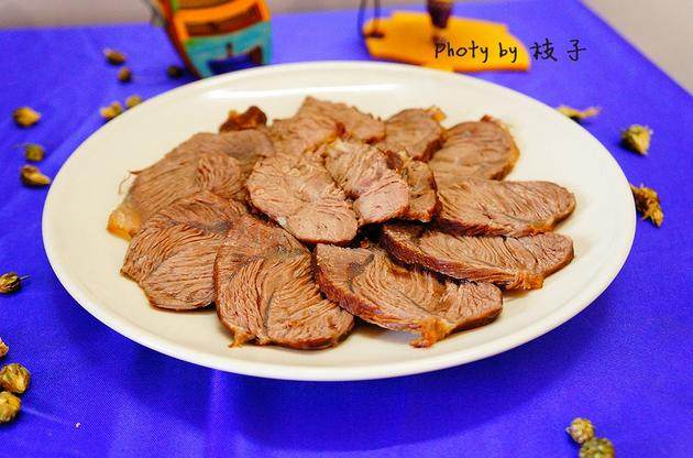 卤牛肉