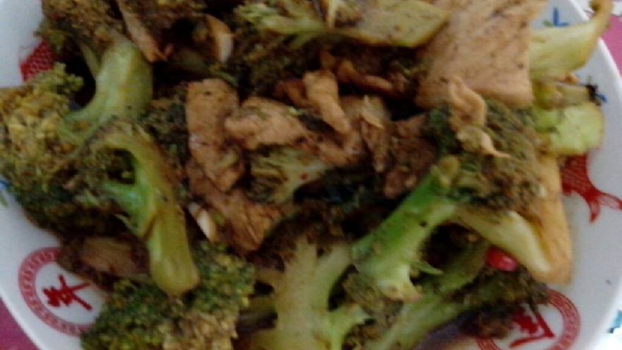西兰花炒瘦肉