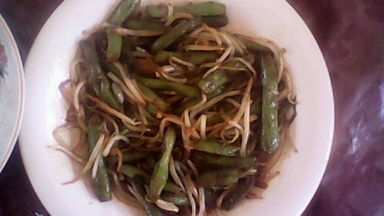 干煸豆角炒豆芽