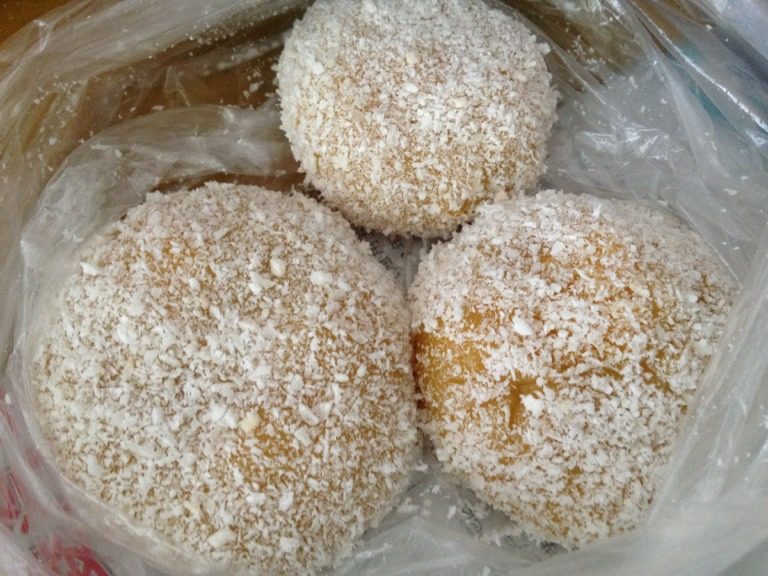 芒果糯米糍,美味的芒果糯米糍就做好了！