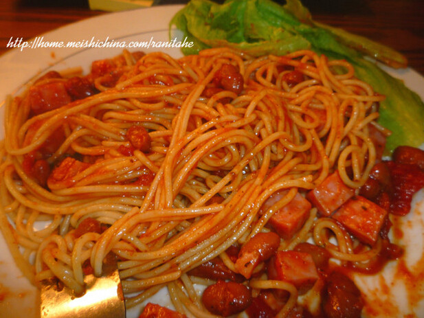 番茄意大利面,把浇酱浇在意大利面上，拌均即可开吃