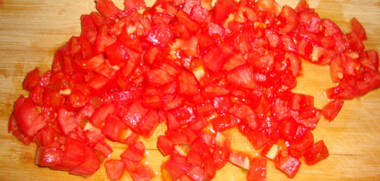 羊肉番茄意面 ,<a style='color:red;display:inline-block;' href='/shicai/ 3551'>西红柿</a>热水烫过去皮切丁