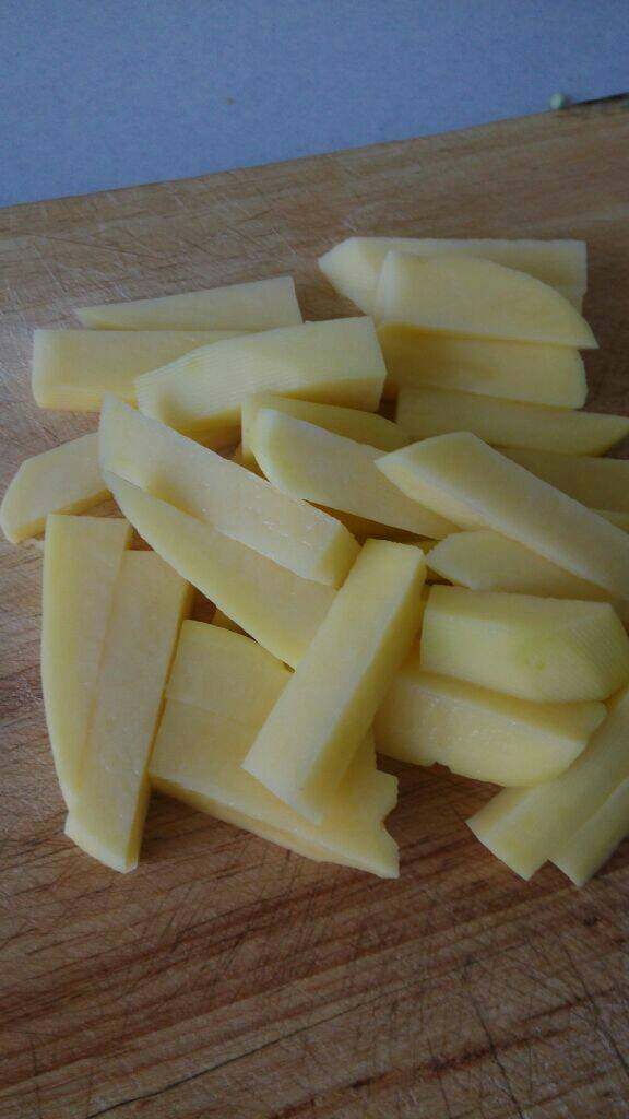 豆角炖土豆（新型）,<a style='color:red;display:inline-block;' href='/shicai/ 23'>土豆</a>切条