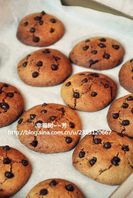 红糖版趣多多 ,烤箱预热180度,中层烤18分钟即可