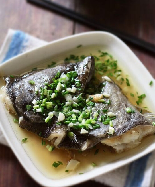 葱油鸦片鱼头