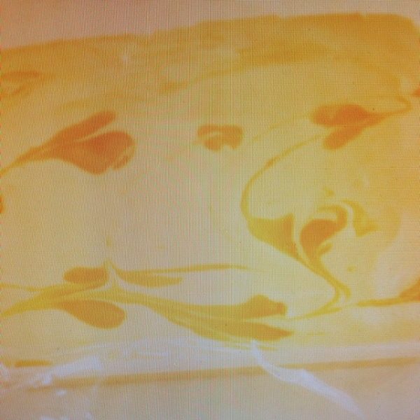 意式冰淇淋,在上头可以滴些芒果泥做装饰（随意拿牙签滑下即可）