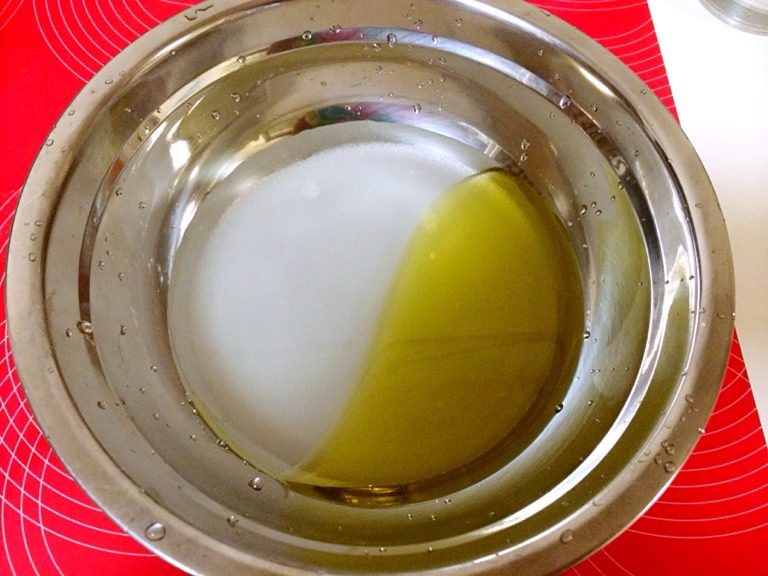 小当家老婆饼,油皮:材料混合在一起