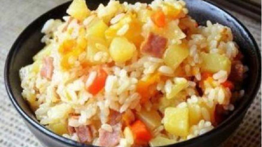 培根土豆闷饭