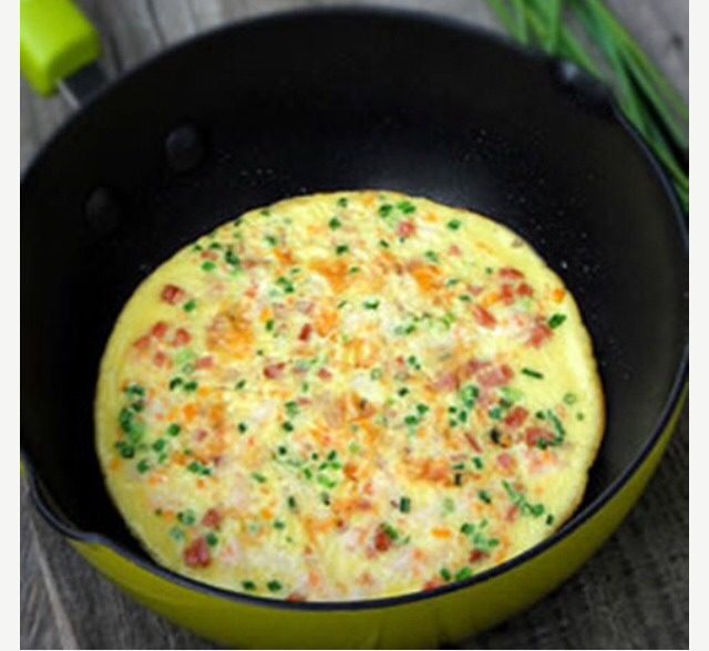 火腿虾仁鸡蛋饼