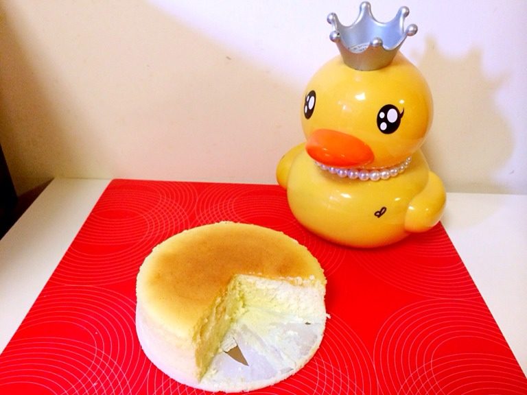 轻乳酪蛋糕,俯拍图,质感好好!