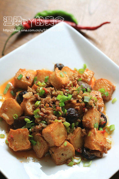 剁椒肉末鱼豆腐