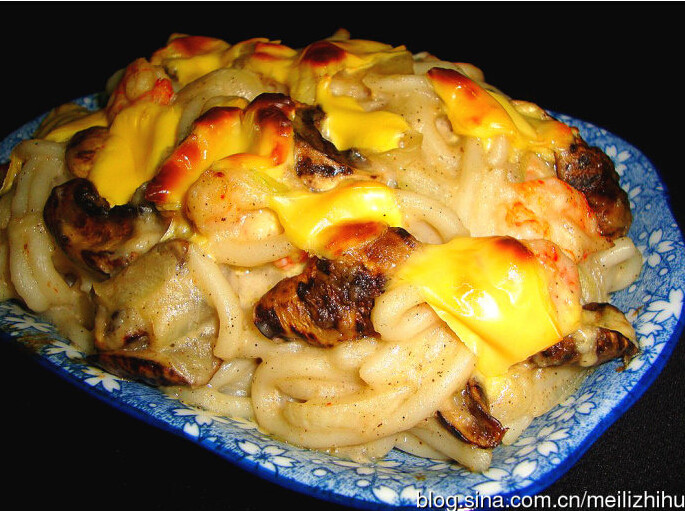 虾仁芝士焗乌冬 