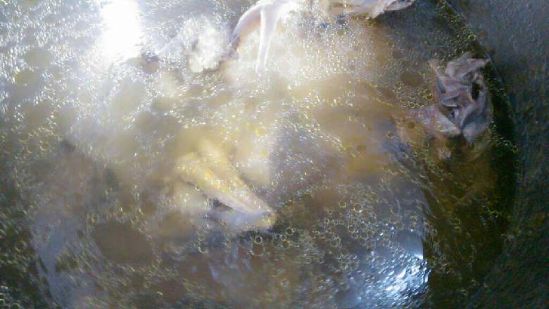 自制麻辣火锅,我用的鸡熬的汤,用于火锅底汤。