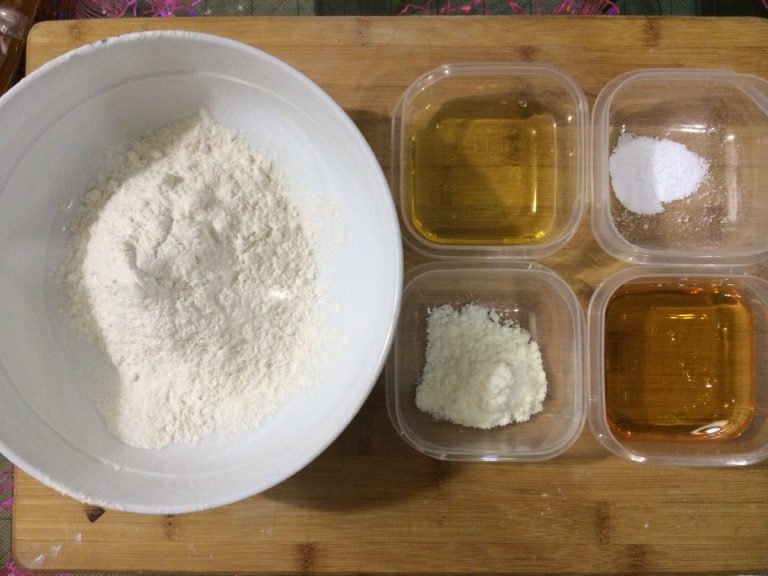 广式月饼,饼皮配料开会中。。。