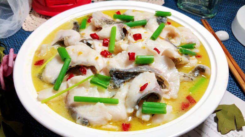 金汤鱼,成品,鱼片鲜辣滑嫩,金汤开胃酸爽,营养又美味,喜欢的小伙伴一起来试试吧😄