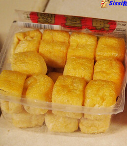 家常酿豆腐 ,<a style='color:red;display:inline-block;' href='/shicai/ 483'>油豆腐</a>把里面的碎豆腐掏出来放到肉沫碗里