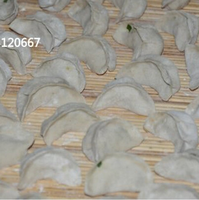 杂粮小素饺,放凉的鸡蛋和虾皮倒入步骤4中，加入<a style='color:red;display:inline-block;' href='/shicai/ 744'>五香粉</a>搅拌均匀即可开包