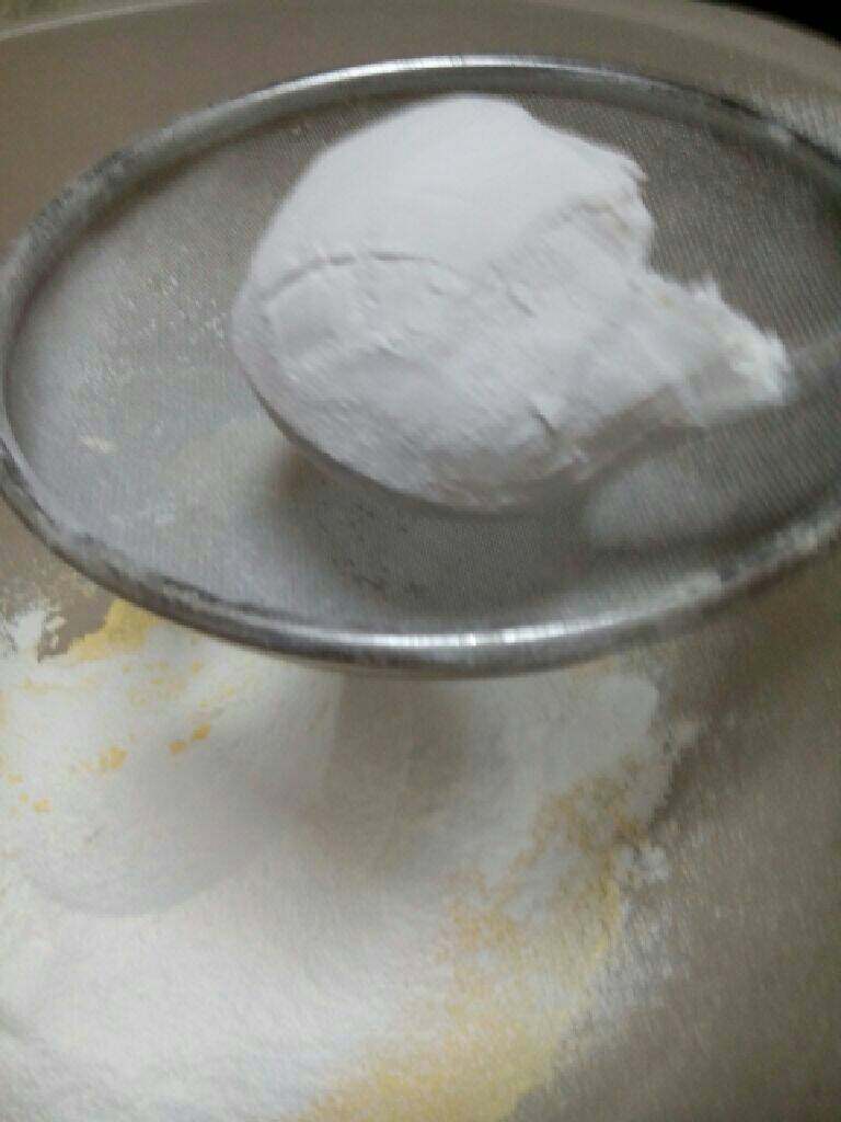 香甜粗粮窝头,篩入两种面粉，