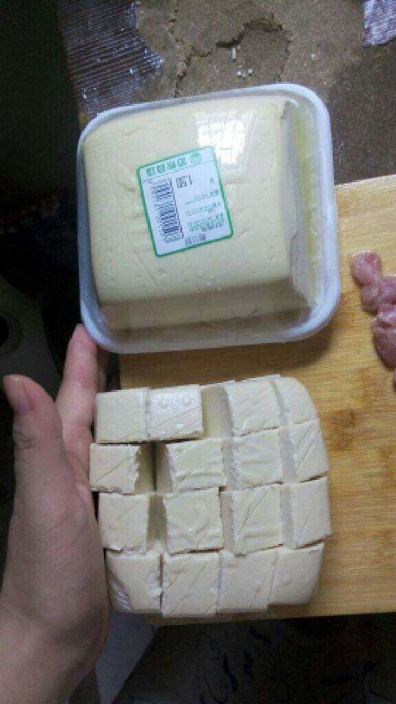 酸辣汤面(火锅),豆腐切块