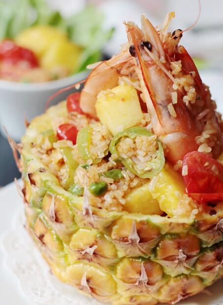 泰式海鲜菠萝饭