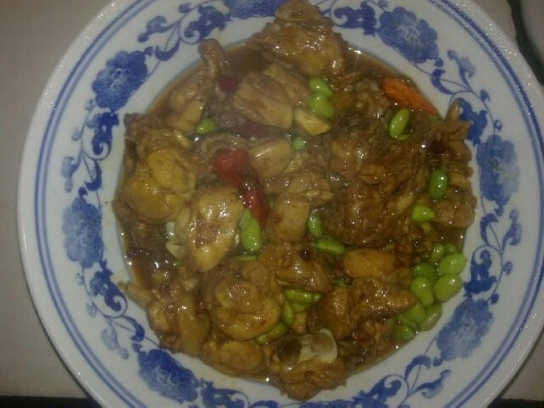 香辣鸡腿闷毛豆子
