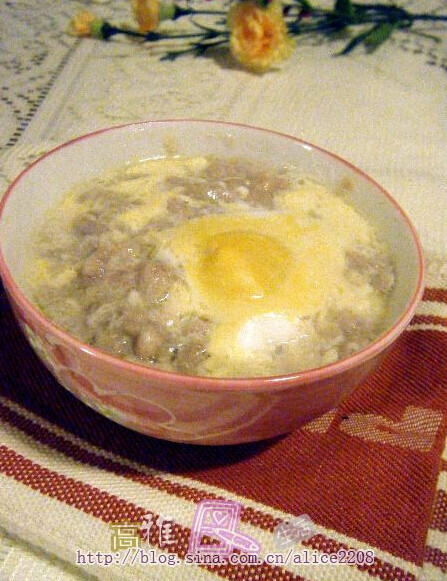 咸蛋蒸肉饼