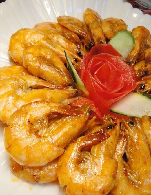 酸辣油焖大虾,摆盘即可享用