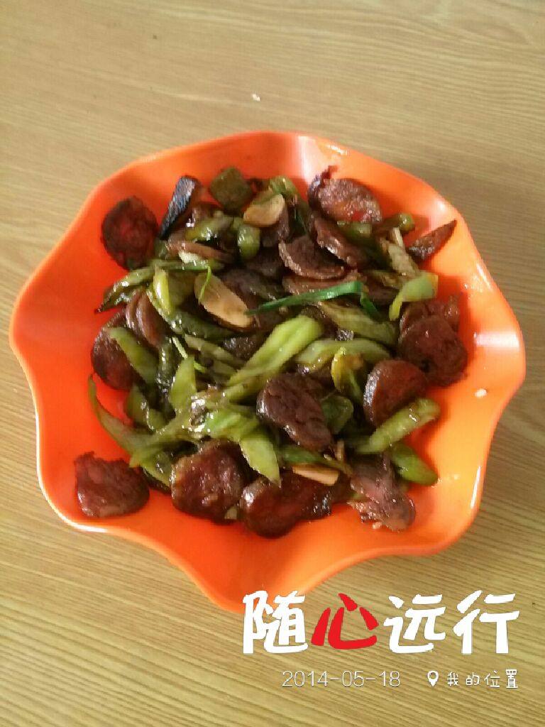 香肠炒辣椒
